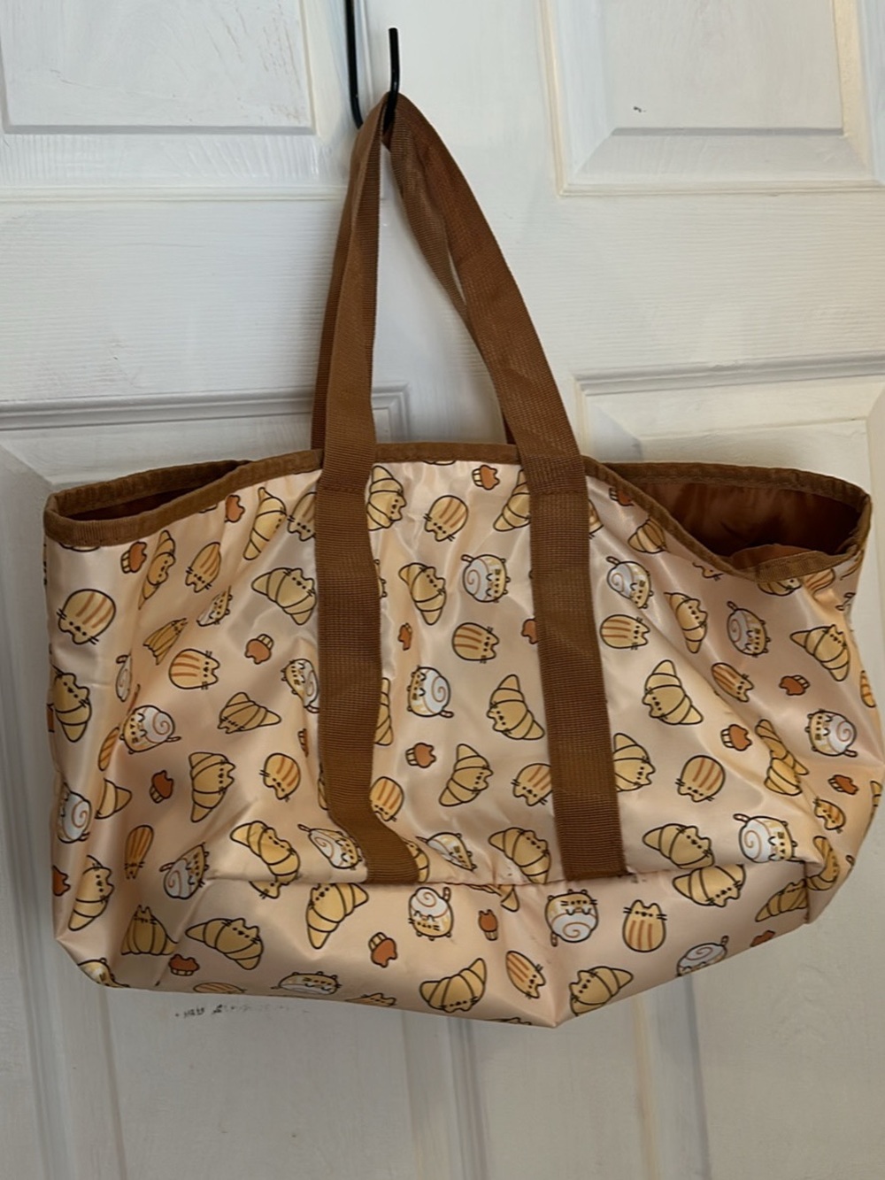 Pushkeen Cream Pastry croissant cat Print Tote Bag